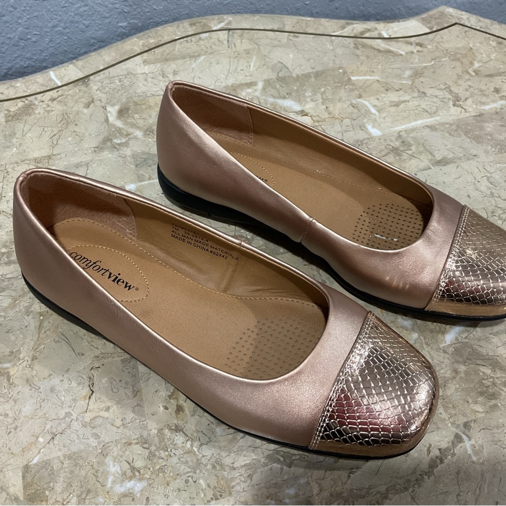 Comfortview Women's Metallic Flats